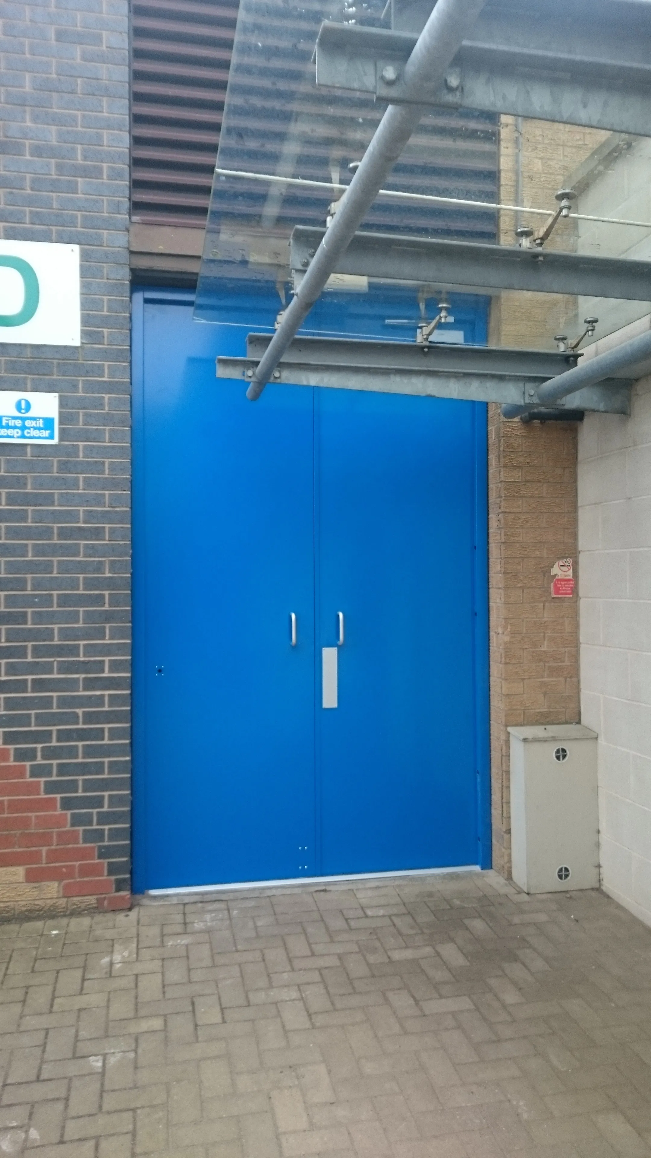 Double Swing Doors